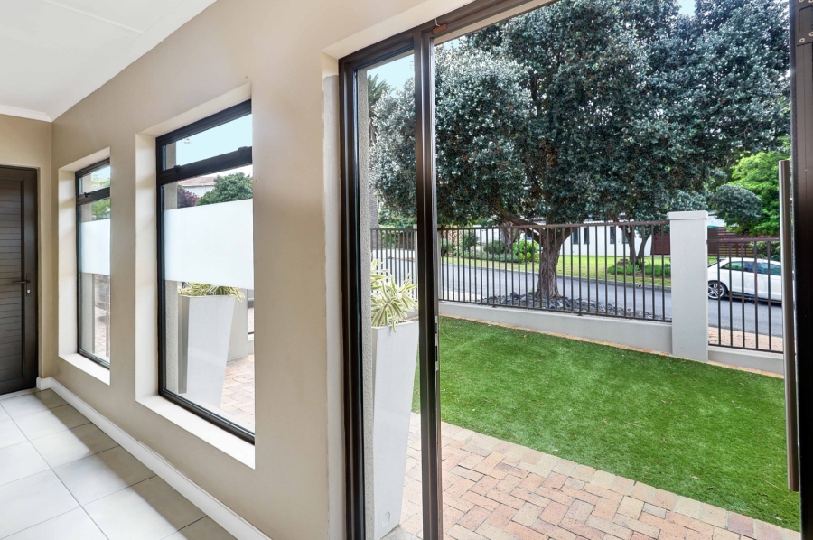 4 Bedroom Property for Sale in Loevenstein Western Cape